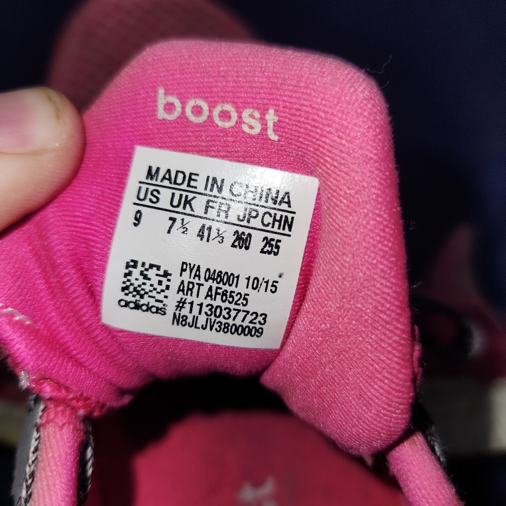WOMEN'S ULTRA BOOST ST SNEAKER S